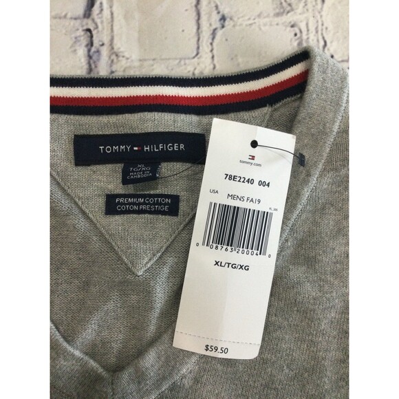 Tommy Hilfiger Sweater Men’s Size XL Gray Premium Cotton Lightweight V-Neck - Picture 4 of 10